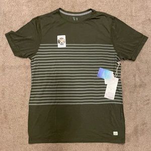 Men’s Vuori T shirt